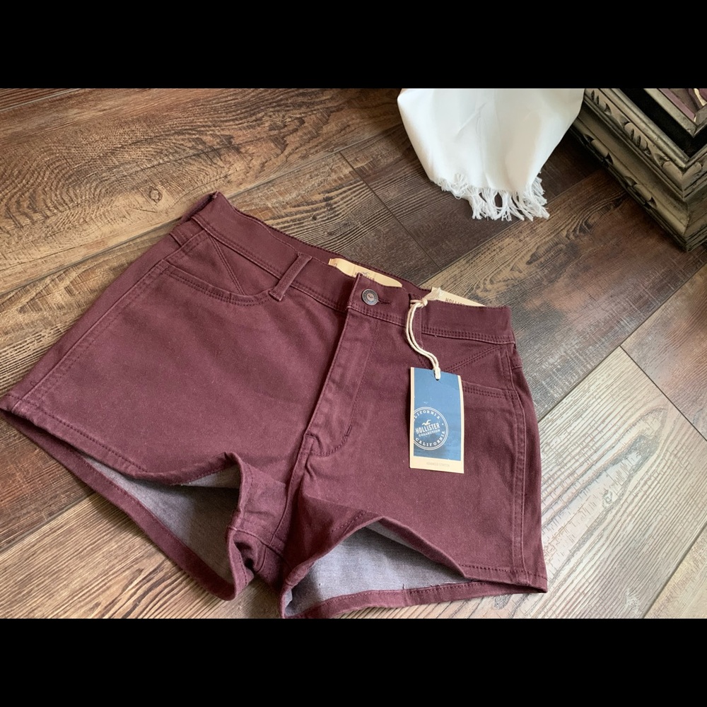 NWT Burgundy High Waisted Hollister Shorts